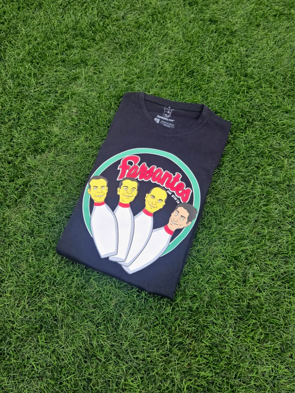 Playera Farsantes con gloria bolos Caskarita premium